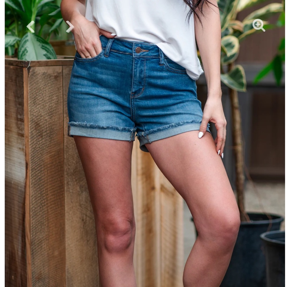 Judy blue shorts